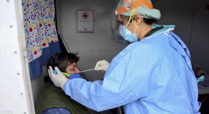 NUEVO RÉCORD DE CONTAGIOS DE CORONAVIRUS UBICÓ A ARGENTINA ENTRE LOS 9 PAÍSES CON MÁS CASOS