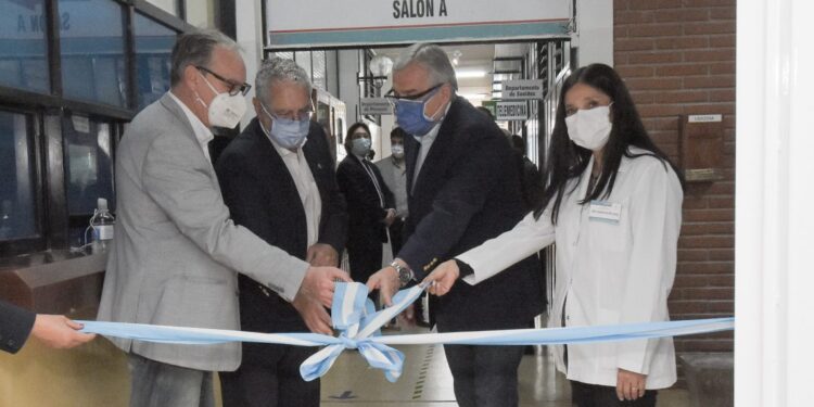 SE INCORPORAN NUEVAS CAMAS PARA PACIENTES MODERADOS DE COVID-19