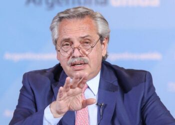 GOBIERNO RESTRINGIRÁ LA CIRCULACIÓN DE PERSONAS EN DISTRITOS DE 18 PROVINCIAS POR LOS PRÓXIMOS 14 DÍAS