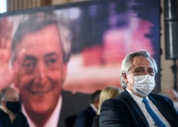 ALBERTO RATIFICÓ EL RUMBO: «VAMOS A PONER DE PIE A LA ARGENTINA COMO NÉSTOR ME ENSEÑÓ EN EL 2003»