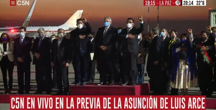 ALBERTO FERNÁNDEZ LLEGÓ A BOLIVIA PARA LA ASUNCIÓN DEL PRESIDENTE LUIS ARCE