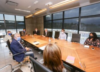 GOBIERNO Y SECTOR EMPRESARIAL AZUCARERO CONSENSUARON AGENDA DE TRABAJO EN CONJUNTO