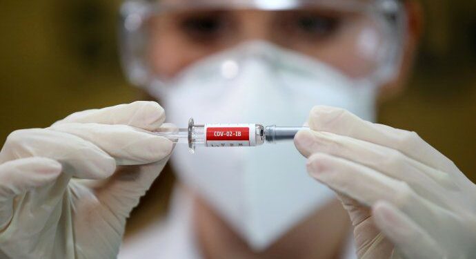 VACUNA RUSA: EL GOBIERNO ACLARÓ QUE SERÁ GRATUITA Y EXPLICÓ QUIÉNES SE LA APLICARÁN