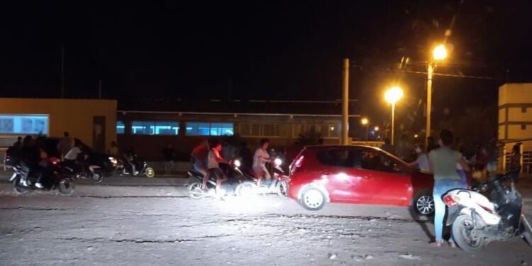 LOS CHOCÓ Y SE FUGÓ