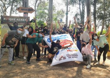 JÓVENES DE CAIMANCITO PARTICIPARON DE TREKKING “PROMO 2020”