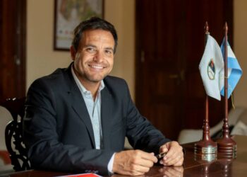 JUJUY VA POR MÁS VUELOS Y MAYOR ACTIVIDAD ECONÓMICA