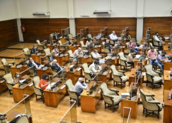 SADIR EXPLICÓ EN DIPUTADOS EL PRESUPUESTO PROVINCIAL 2021