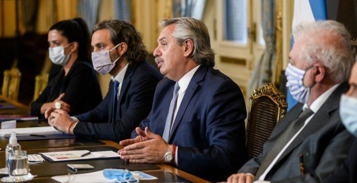 ALBERTO FERNÁNDEZ ADELANTÓ QUE SE VACUNARÁN A 300 MIL PERSONAS ANTES DE FIN DE AÑO