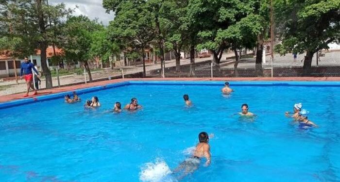 SE DICTÓ CAPACITACIÓN EN SALVAMENTO ACUÁTICO EN MONTERRICO