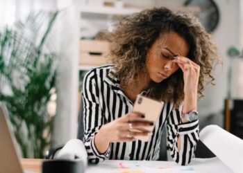 WHATSAPP: LA PELIGROSA VERSIÓN FALSA QUE ROBA LOS DATOS DE LOS USUARIOS