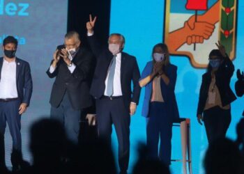 CON UN LLAMADO A MANTENER LA UNIDAD, ALBERTO ASUMIÓ LA PRESIDENCIA DEL PJ