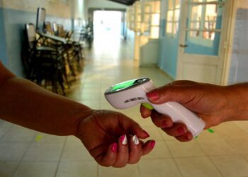 ADVERTENCIA DE INFECTÓLOGOS: «ESTAMOS CLARAMENTE EN LA SEGUNDA OLA»