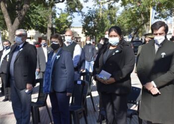 CALSINA PARTICIPÓ DEL ACTO CENTRAL POR EL 25 DE MAYO