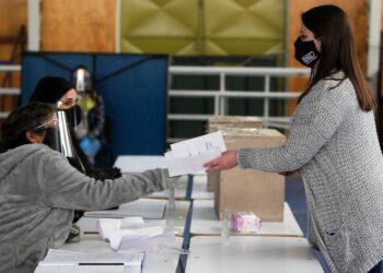 Cruce entre el gobierno y la justicia por las elecciones legislativas