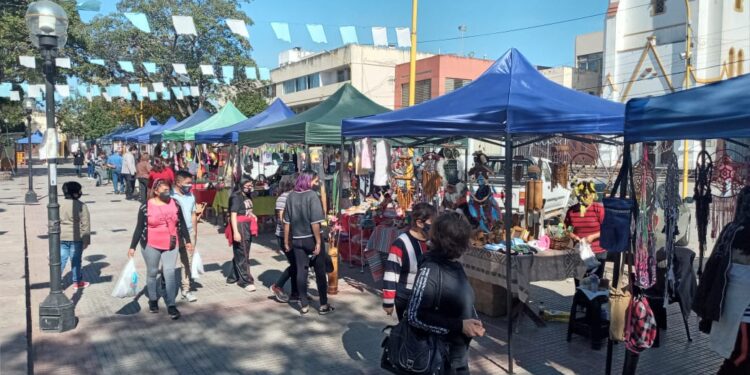 ECONOLOGÍA, IMAGINACIÓN Y EMPREDENDURISMO EN LA FERIA DE ARTESANOS DE SAN PEDRO