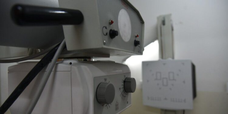 Abrió concurso por dos vacantes de Técnico en Radiología