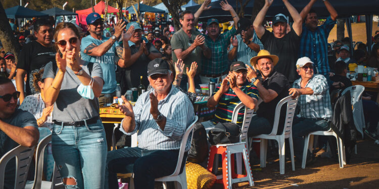 Galería de fotos Segundo Festival Provincial del Asado a la Estaca en San Pedro