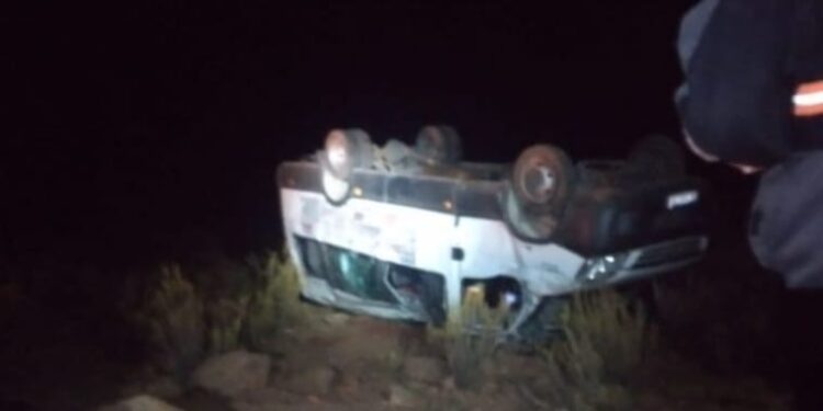 El Aguilar: una mujer murió y once personas quedaron atrapadas en accidente vial