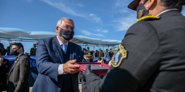 Morales encabezó el acto por el 176° aniversario de la Policía de Jujuy