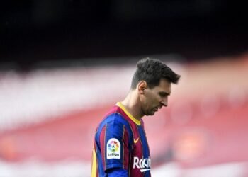 Messi deja el Barcelona por «obstáculos económicos y estructurales»