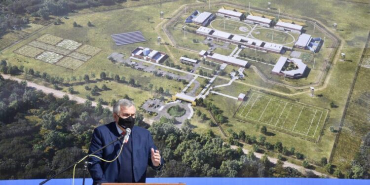 Morales puso en marcha la construcción del nuevo penal provincial