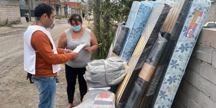 Ayuda social a familias de Capital
