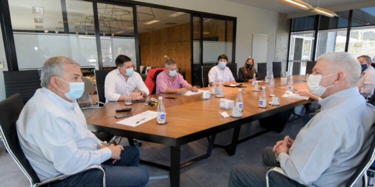 Morales y sindicatos definieron una agenda de trabajo