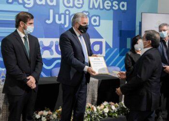 Distinguen a empresas jujeñas. «El Sello Jujuy Energía Viva es nuestra carta de presentación al País y el mundo»