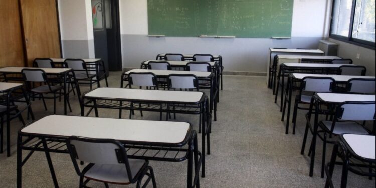 Este lunes solo el turno mañana no tendrá clases