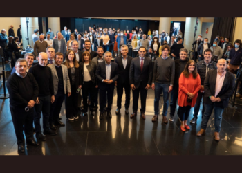 La foto de la unidad para ratificar el voto