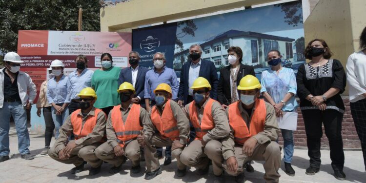 EDUPLAN 21 . Inició la construcción de un nuevo edificio escolar en San Pedro