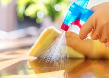 Urgente: La Anmat prohibió un limpiador multiuso