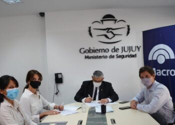 Convenio para implementar el sistema de pago electrónico de documentos policiales