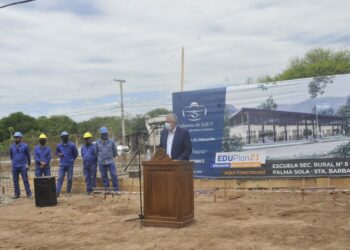 Morales: «Con Cauchari se invierte en educación y vamos a construir 258 escuelas»