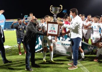 El Lobito festejó en la edición 2021 de la Copa Jujuy