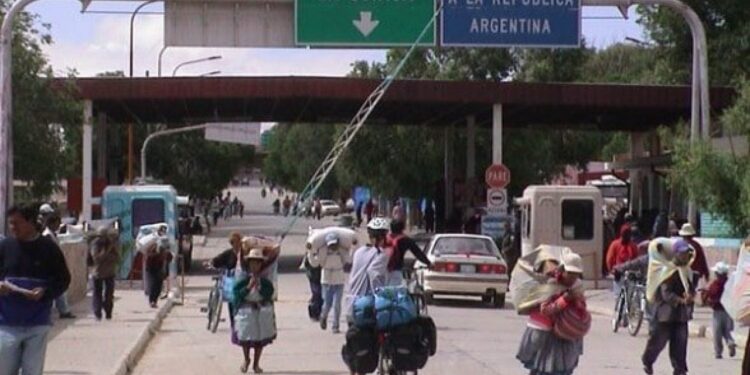Se habilitó el tránsito vecinal entre La Quiaca y Villazón