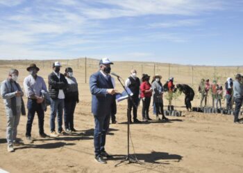 Morales entregó lotes con todos los servicios a 100 familias Jujeñas