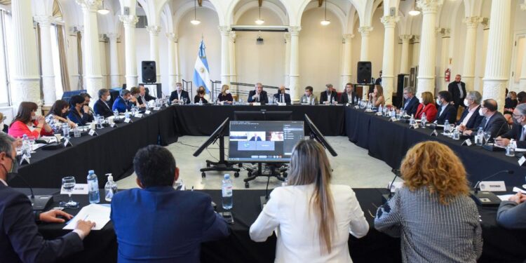 La ministra Bovi participó del Consejo Federal de Educación