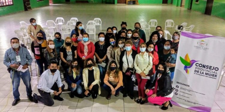 Se dictó taller en La Esperanza para la prevención contra la violencia de género