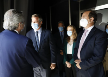 Frialdad y decepción entre los empresarios tras el discurso de Alberto Fernández en el cierre de IDEA