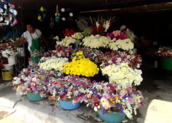 El asueto laboral y escolar del 2 de noviembre, será en homenaje al Día de los Fieles Difuntos