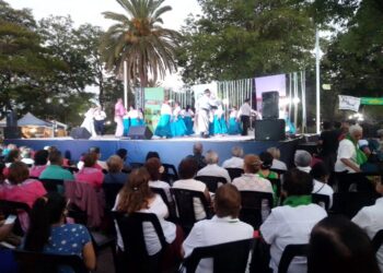 Finaliza la semana de las arte a todo color y ritmo