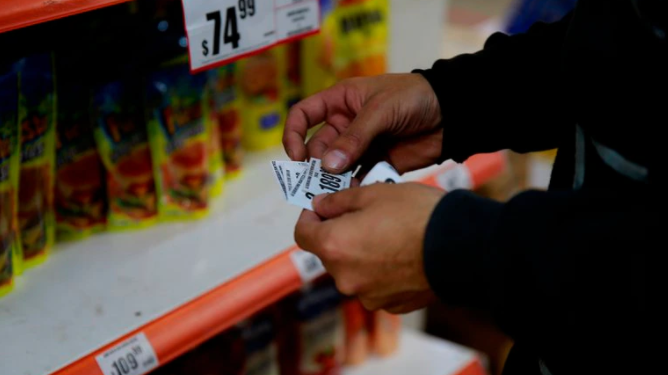 El congelamiento de precios sigue sin impactar: la inflación se mantuvo alta en las primeras semanas de noviembre