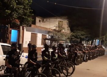 Libertador: Detuvieron a 11 personas y secuestraron armas tumberas