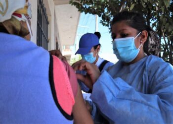 «Cada día que una persona pasa sin vacunarse expone su salud»