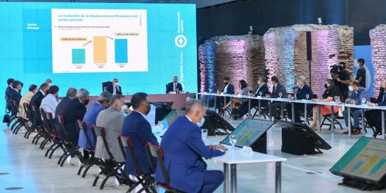 Haquim abogó por el “mejor acuerdo” con el FMI