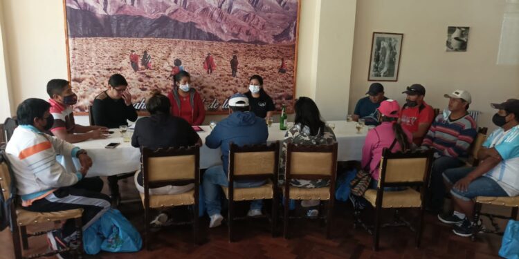 Humahuaca trabaja con guías turísticos para una mejor recepción de turistas