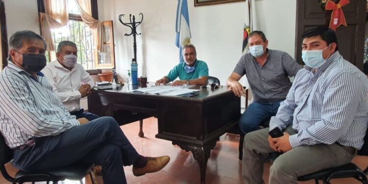 Autoridades de San Antonio trabajan para regularizar el servicio eléctrico junto con Provincia y Ejesa