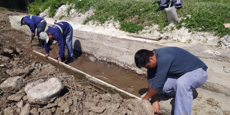 San Antonio realiza trabajos de desagüe y limpieza preparándose para la temporada de lluvias