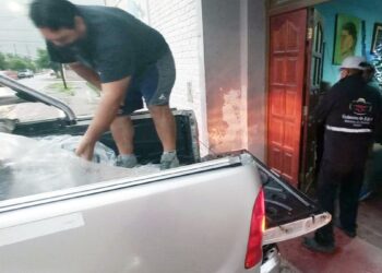 Comunidad Indígena de Tumbaya fue provista de agua envasada